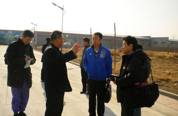 日韓客戶專(zhuān)訪譽(yù)星牌燒結(jié)增效劑（合影留念）